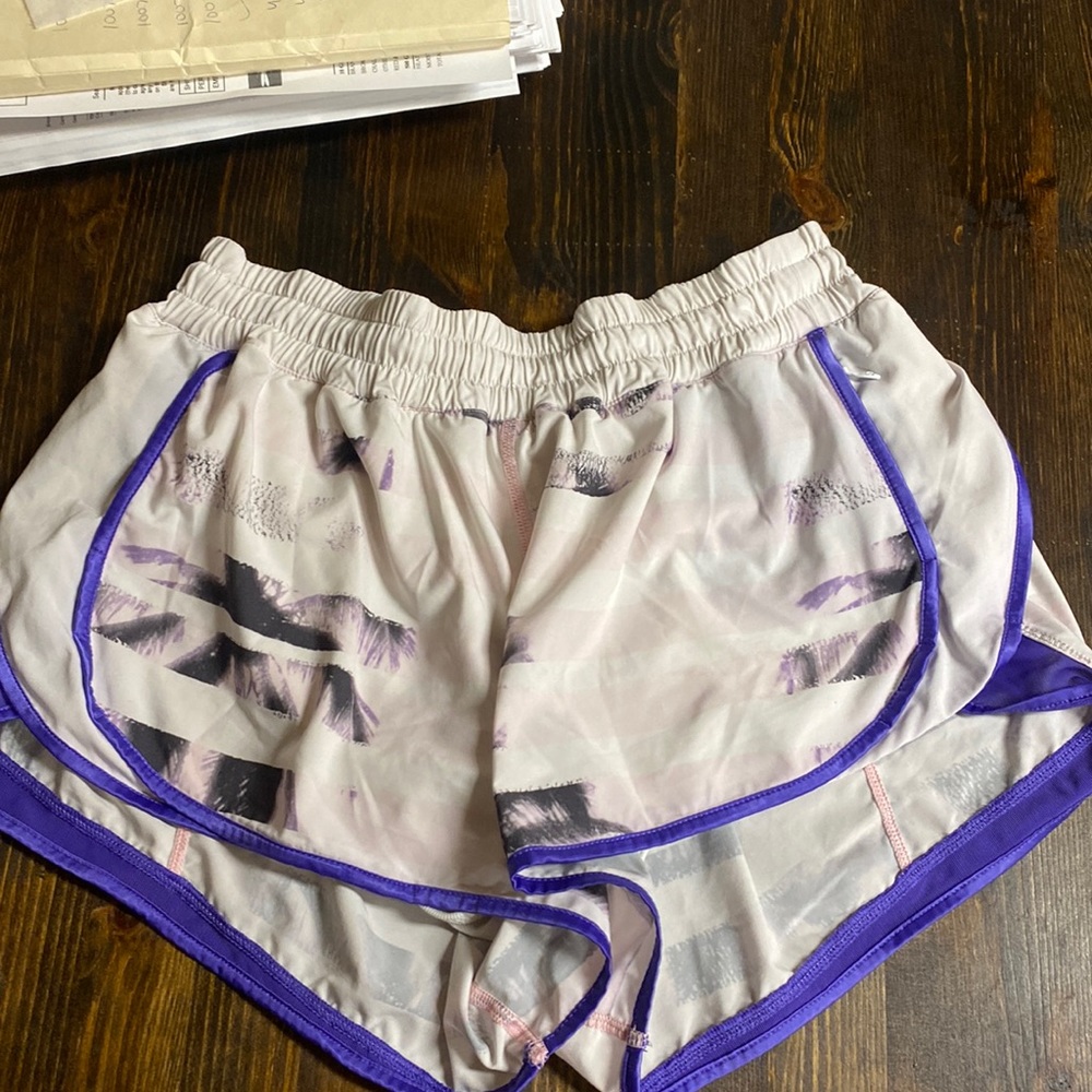 Lululemon 2.5 shorts